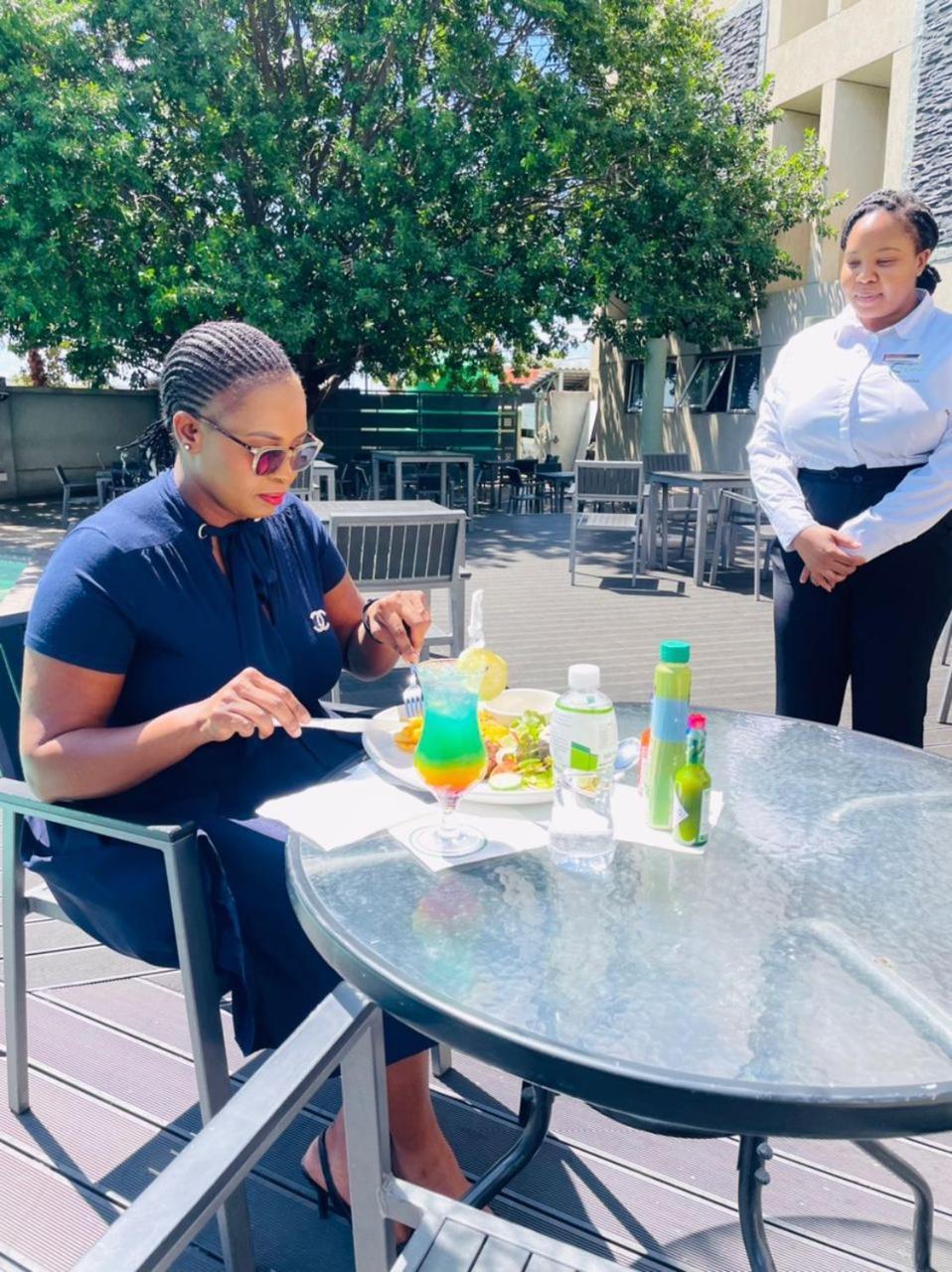 Aquarian Tide Hotel Gaborone Luaran gambar